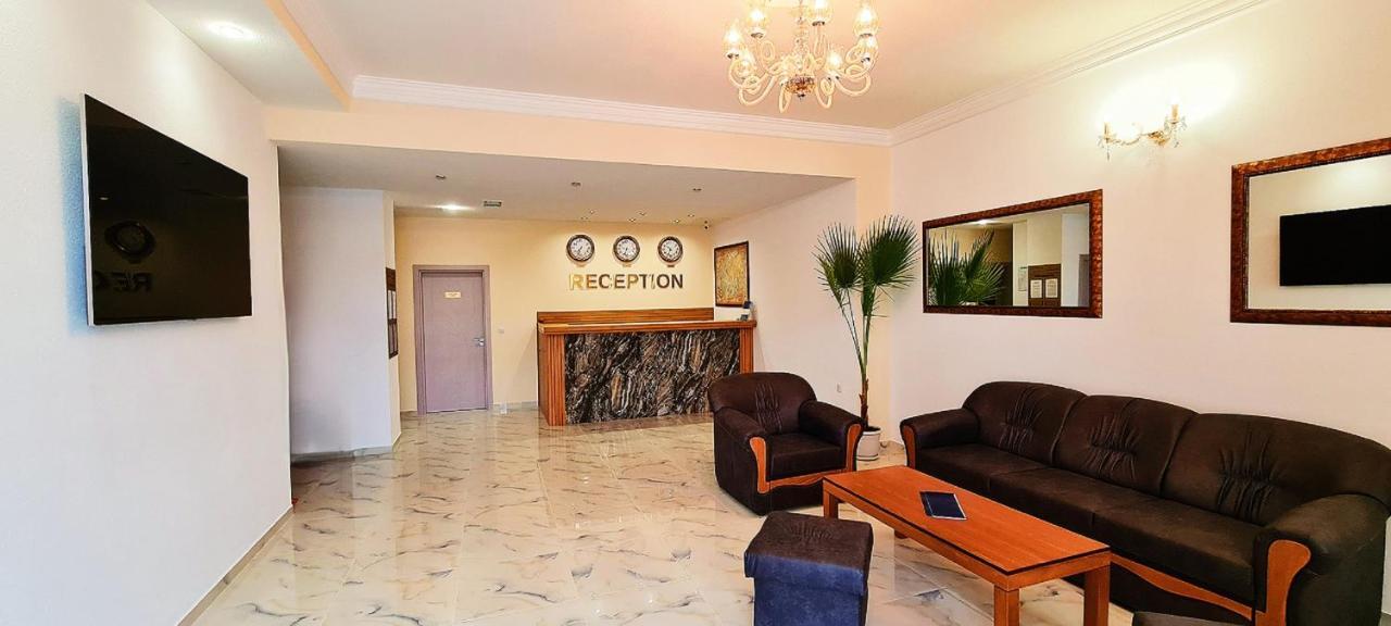 Olympus Plaza 4*
